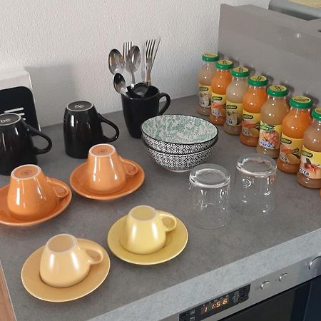 Casa Rosy - Stanza Privata Con Bagno Esclusivo E Parcheggio Gratuito Apartment Порто Торес Екстериор снимка