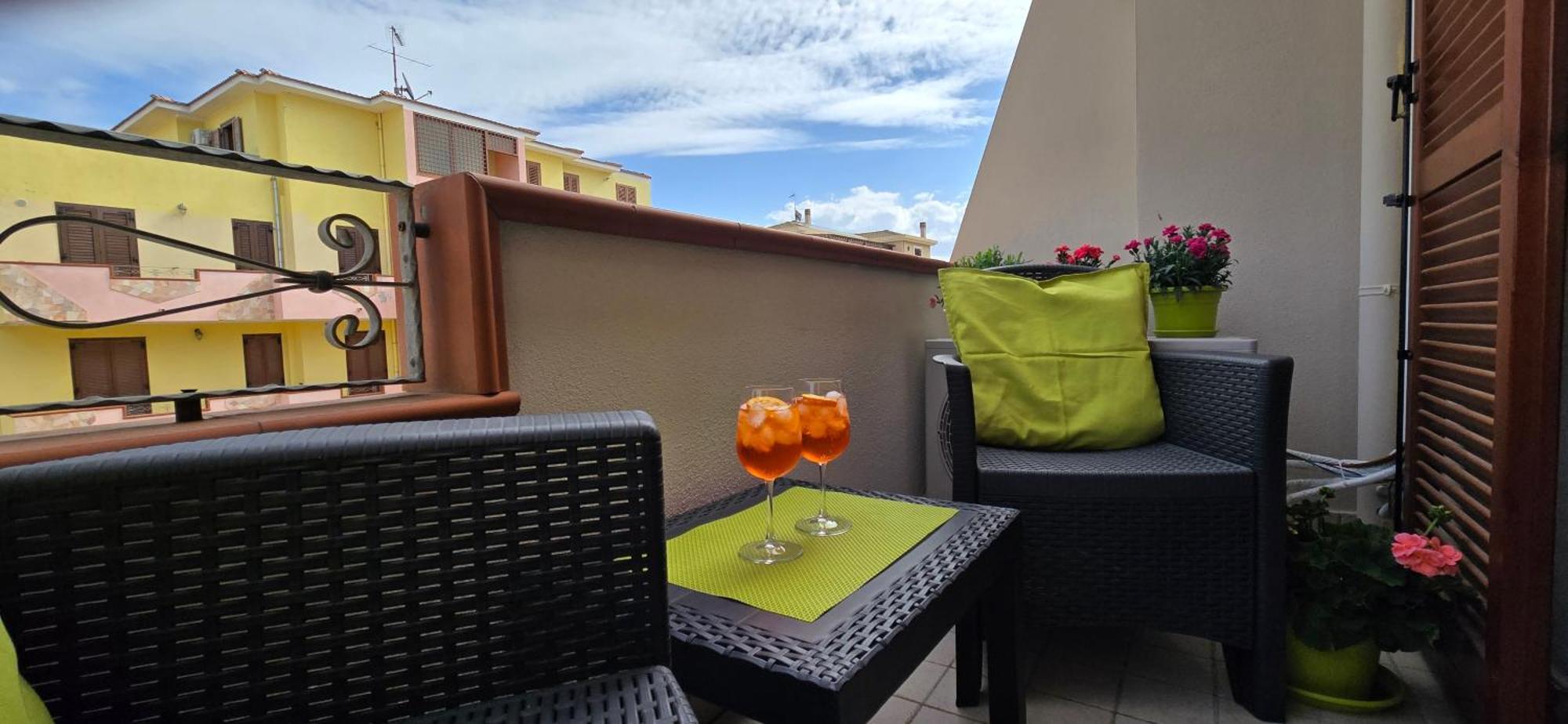 Casa Rosy - Stanza Privata Con Bagno Esclusivo E Parcheggio Gratuito Apartment Порто Торес Екстериор снимка