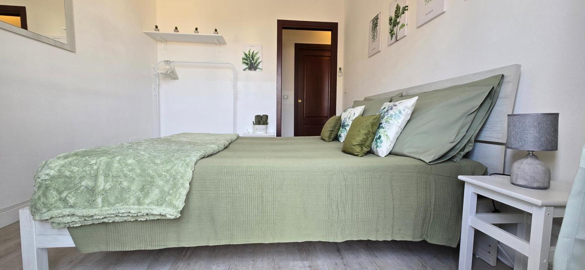 Casa Rosy - Stanza Privata Con Bagno Esclusivo E Parcheggio Gratuito Apartment Порто Торес Екстериор снимка